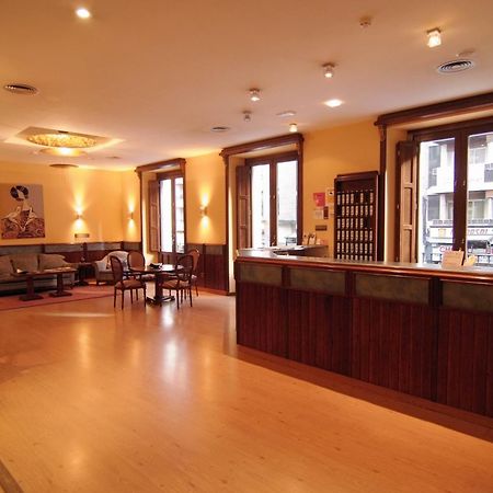 סרגוסה Hostal Cataluna מראה חיצוני תמונה