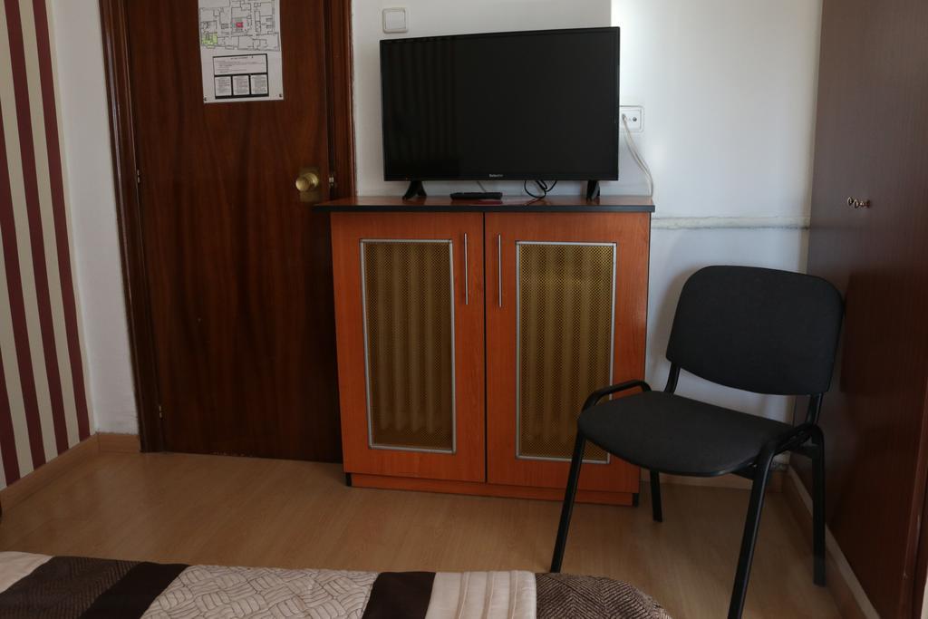 סרגוסה Hostal Cataluna מראה חיצוני תמונה