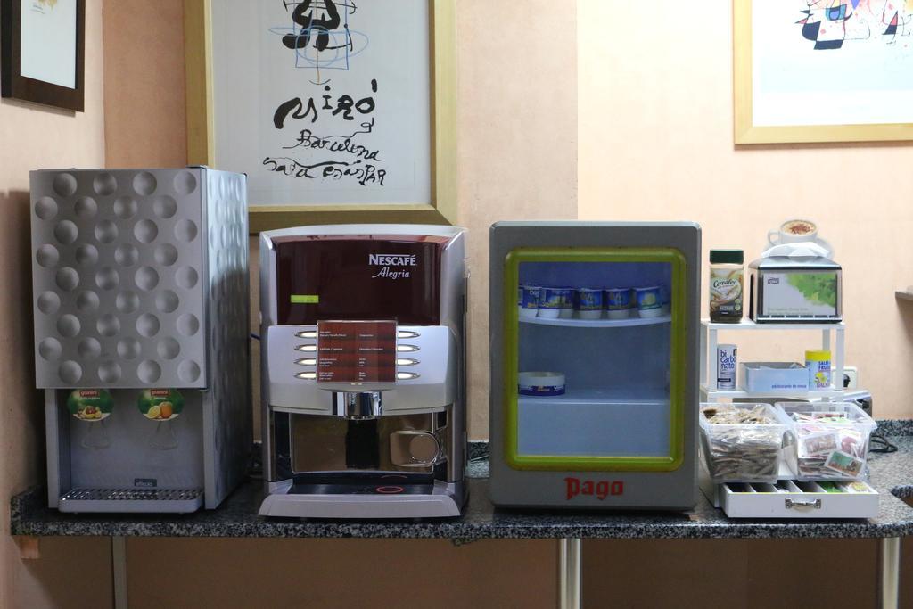 סרגוסה Hostal Cataluna מראה חיצוני תמונה