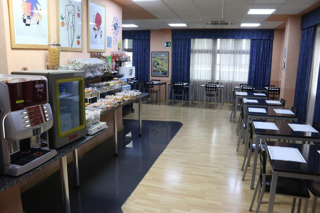 סרגוסה Hostal Cataluna מראה חיצוני תמונה