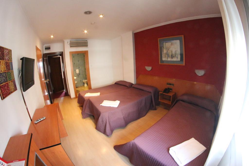 סרגוסה Hostal Cataluna מראה חיצוני תמונה